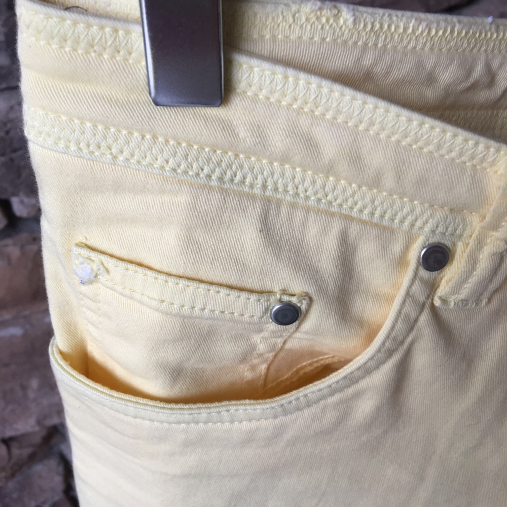Light Yellow Cropped Capri Randy Kemper Jeans - Picture 6 of 6